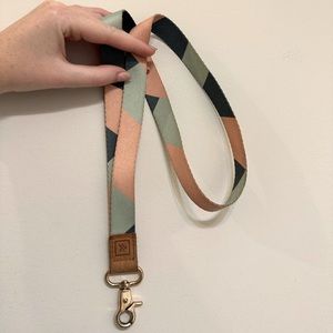 Thread wallets lanyard